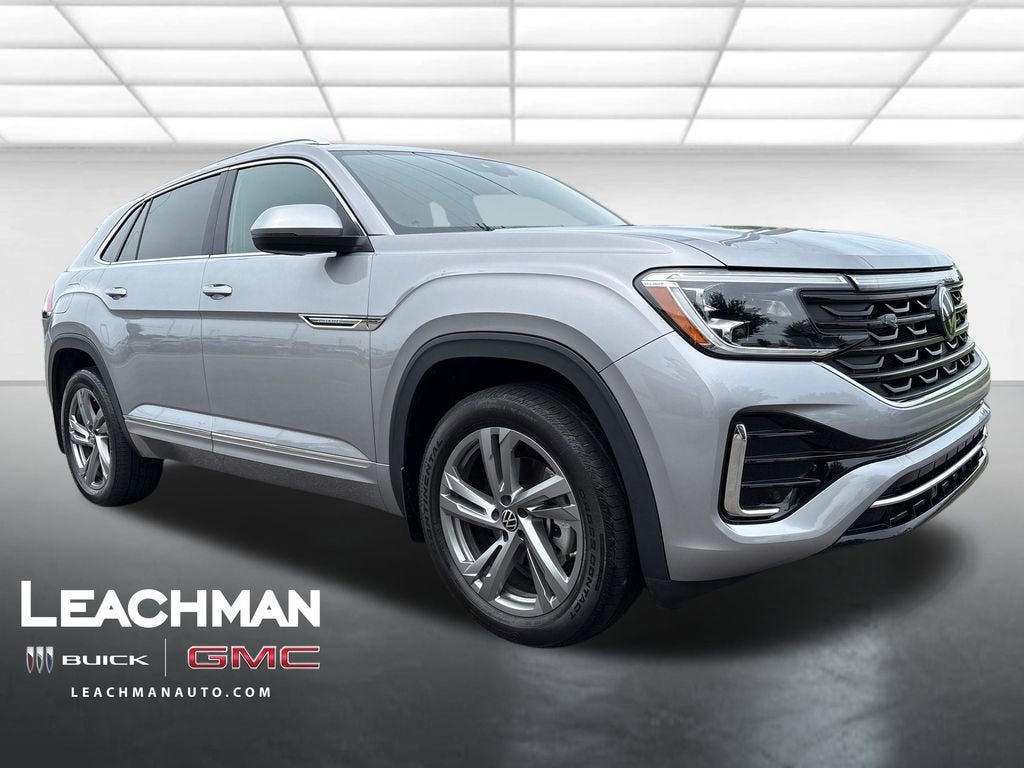 2024 Volkswagen Atlas Cross Sport 2.0T SEL R-Line 4MOTION's photo