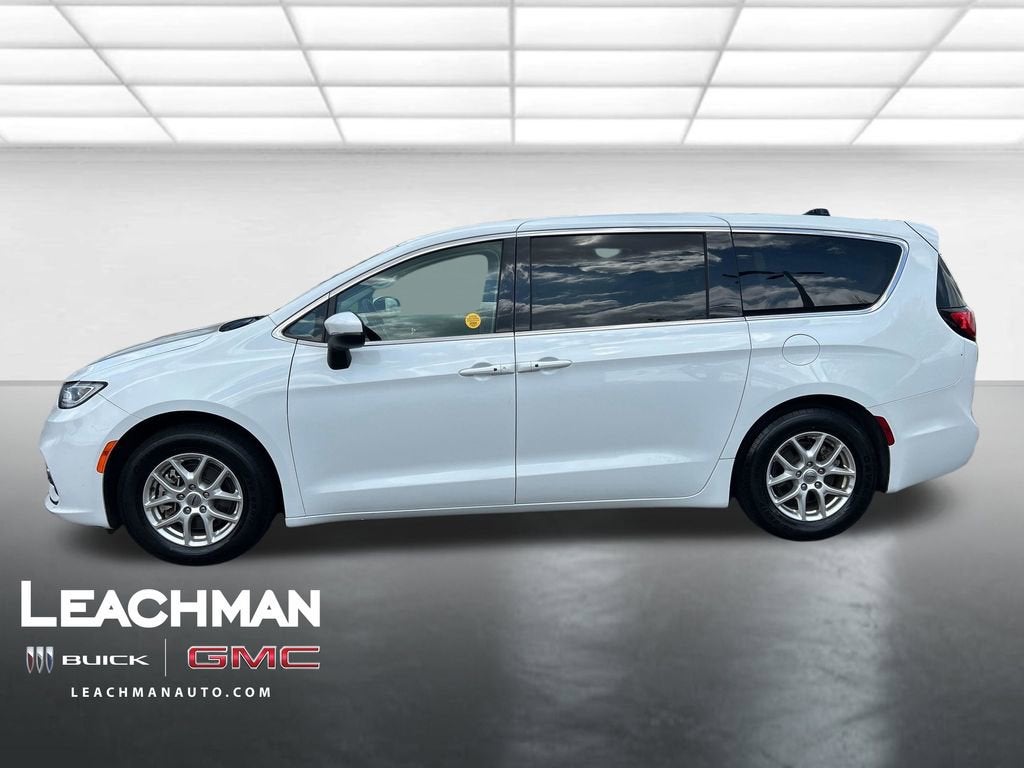 2023 Chrysler Pacifica Touring L