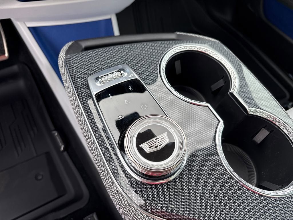 2026 Cadillac OPTIQ Luxury