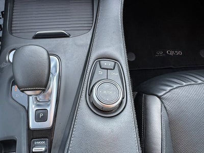 2022 INFINITI QX50 LUXE AWD