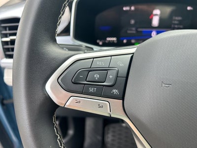 2025 Volkswagen Taos SE