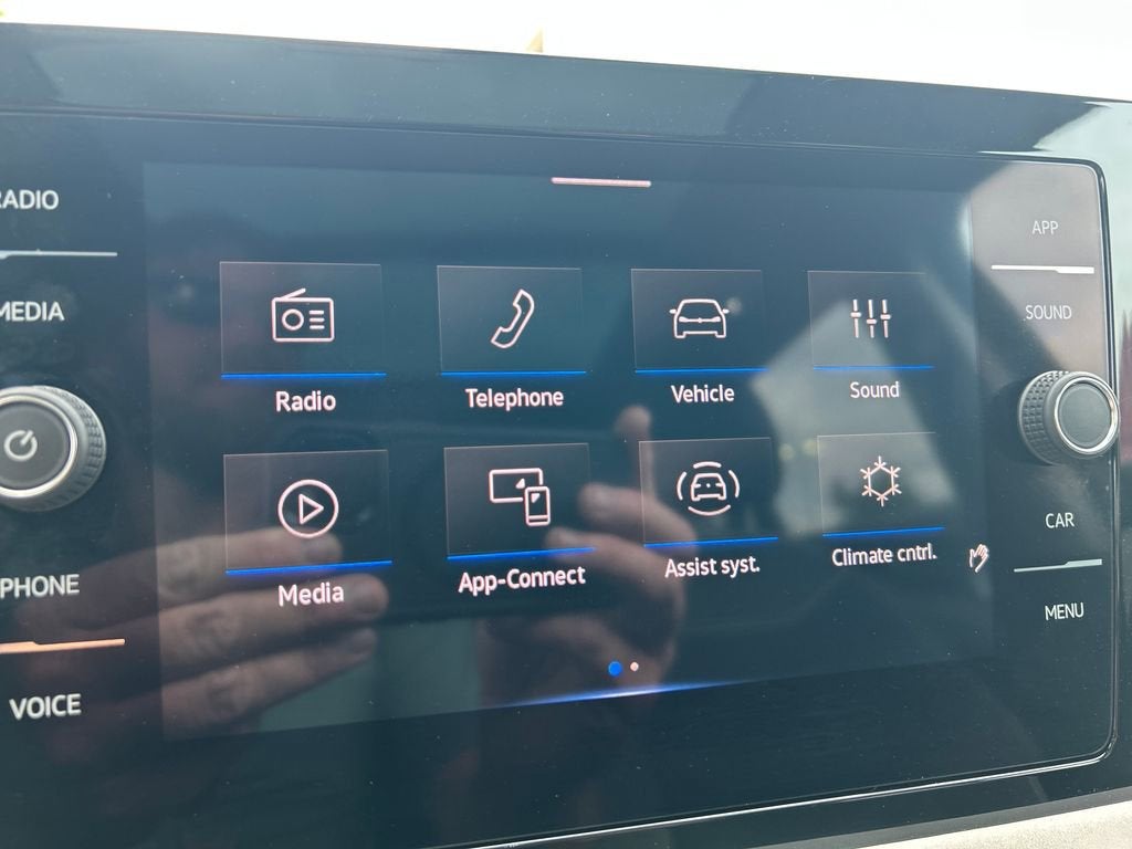 2025 Volkswagen Taos SE