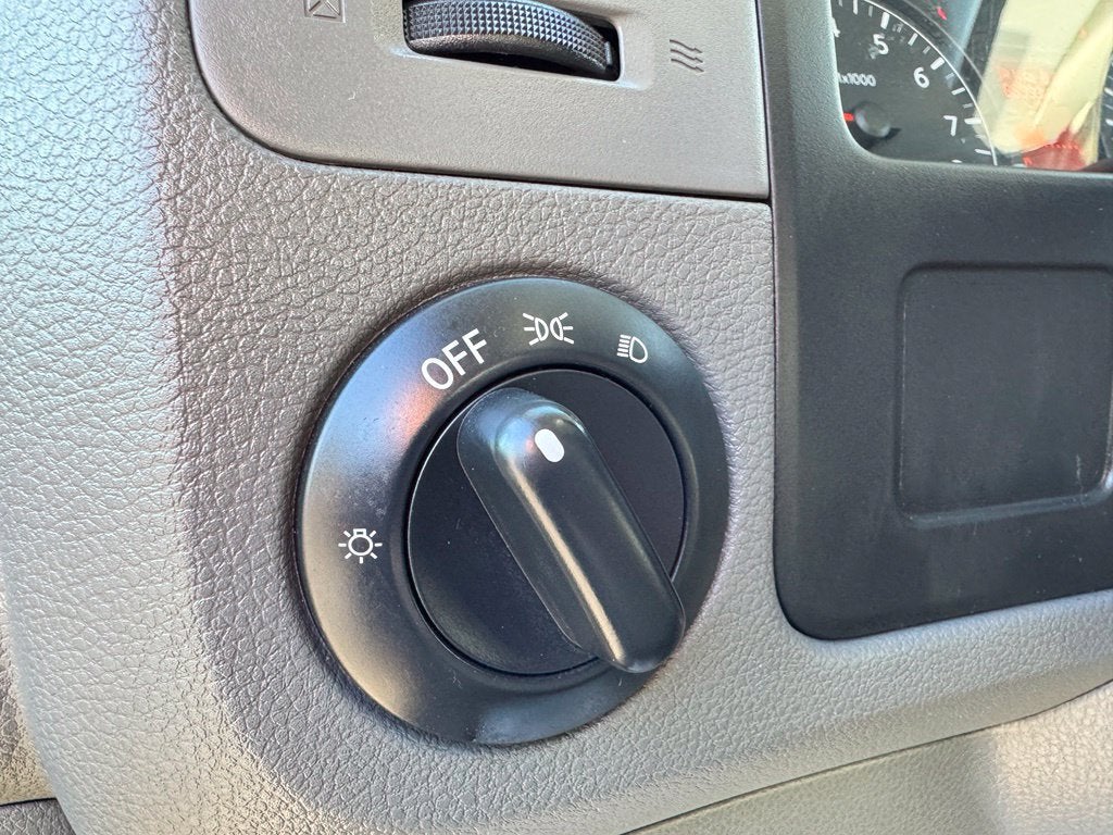 2018 Nissan NV Passenger NV3500 HD S V6