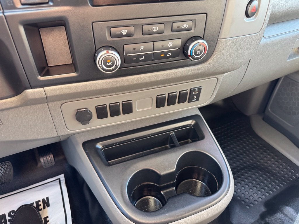 2018 Nissan NV Passenger NV3500 HD S V6