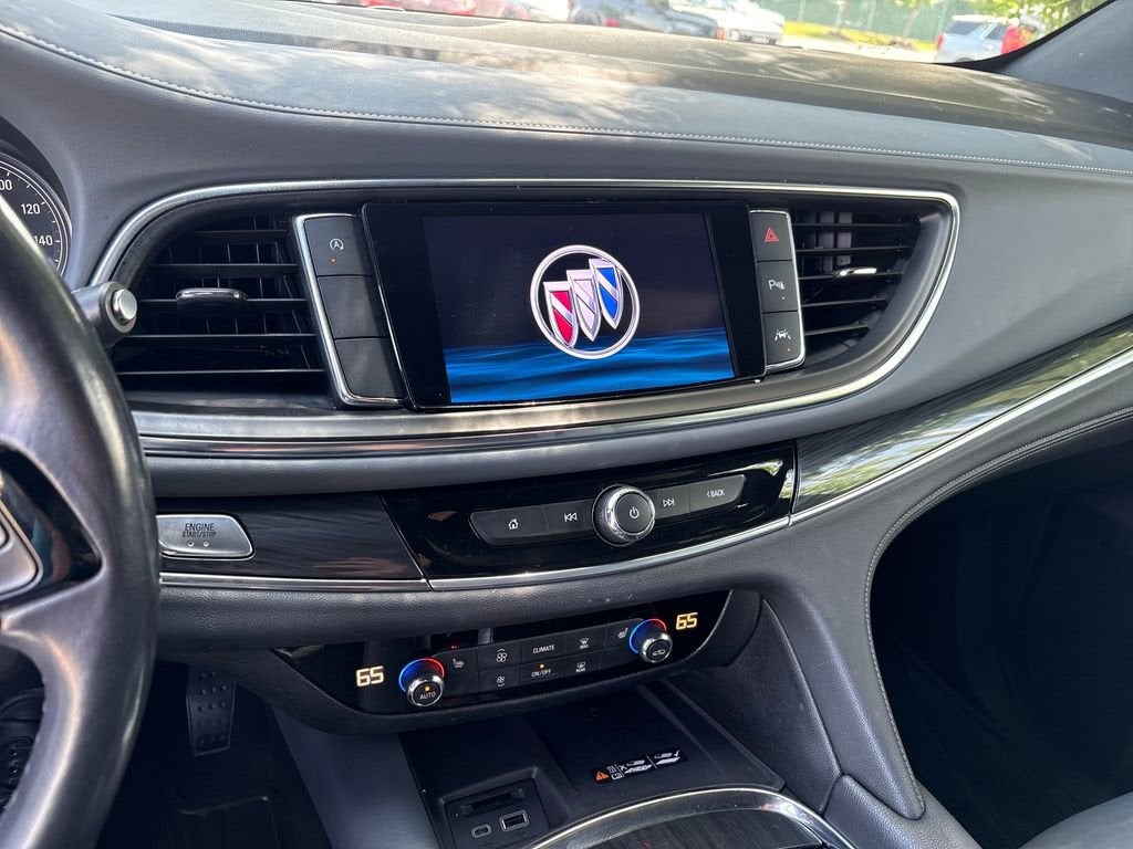 2022 Buick Enclave Essence