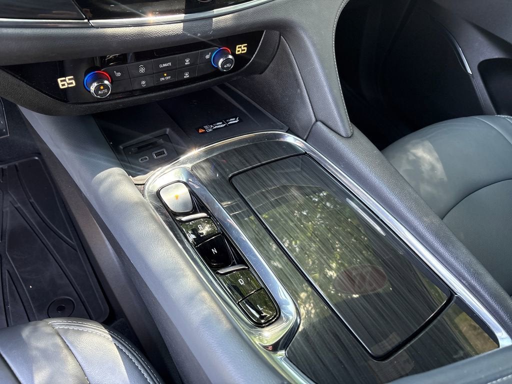 2022 Buick Enclave Essence