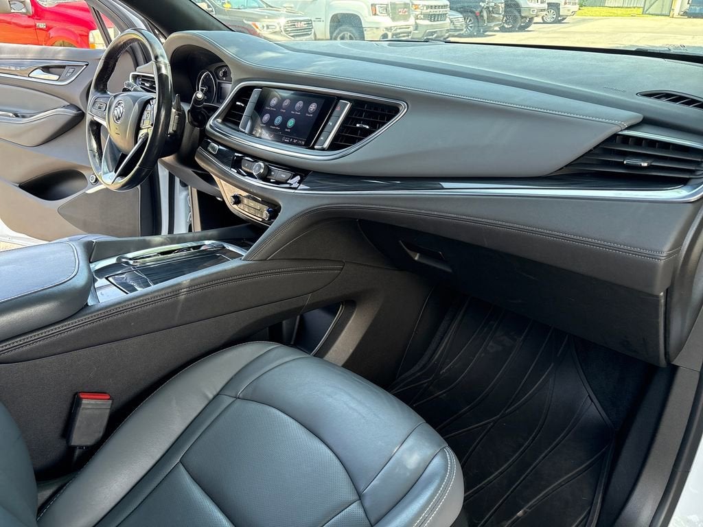 2022 Buick Enclave Essence