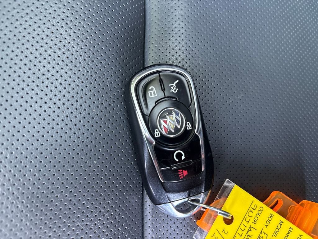 2022 Buick Enclave Essence