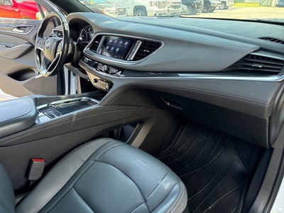 2022 Buick Enclave Essence