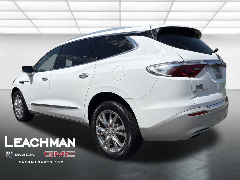 2022 Buick Enclave Essence