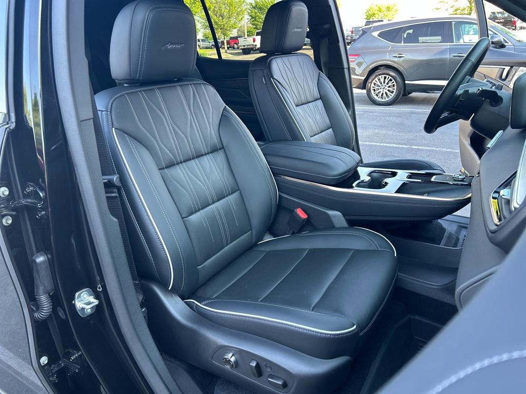 2025 Buick Enclave Avenir