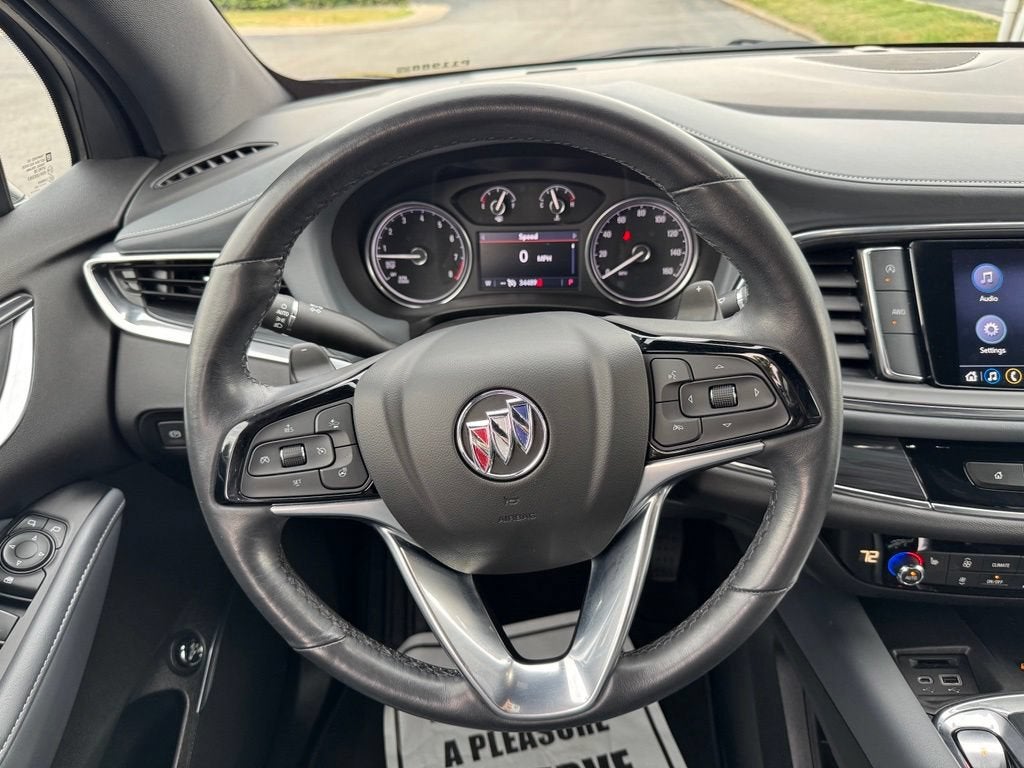 2023 Buick Enclave Essence