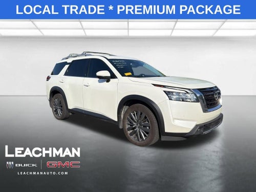 2022 Nissan Pathfinder SL