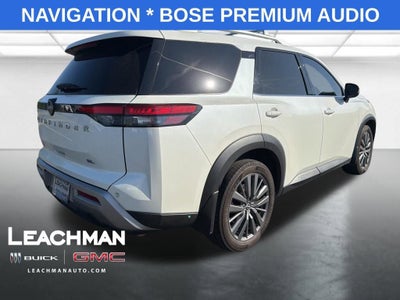 2022 Nissan Pathfinder SL