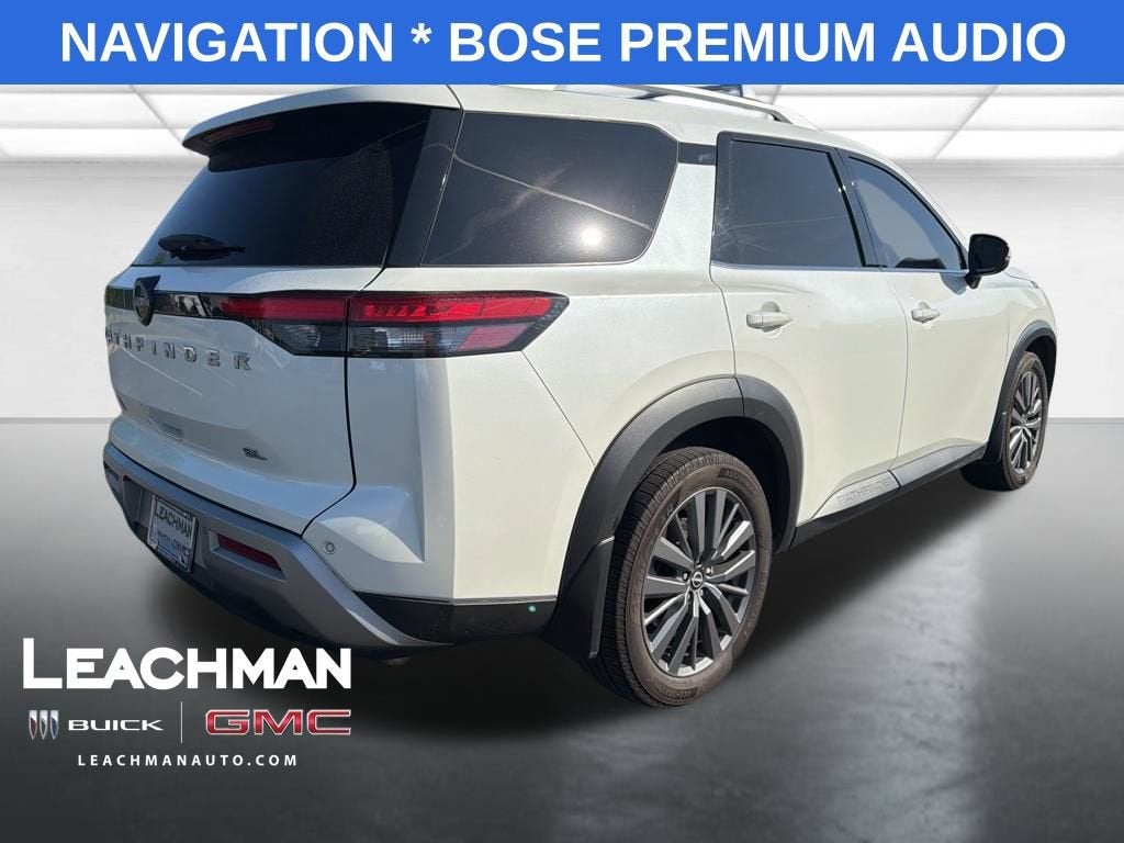 2022 Nissan Pathfinder SL