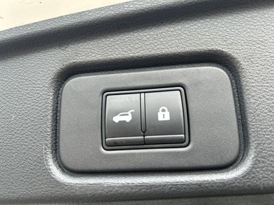 2022 Nissan Pathfinder SL 2WD