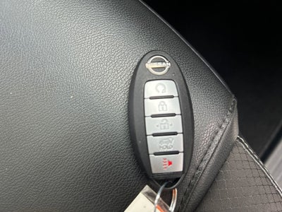 2022 Nissan Pathfinder SL 2WD