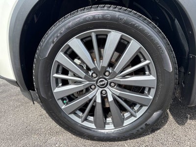 2022 Nissan Pathfinder SL 2WD
