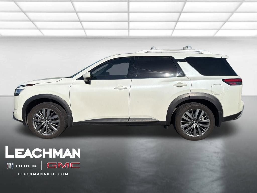 2022 Nissan Pathfinder SL