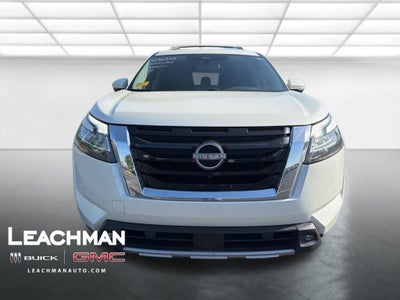 2022 Nissan Pathfinder SL