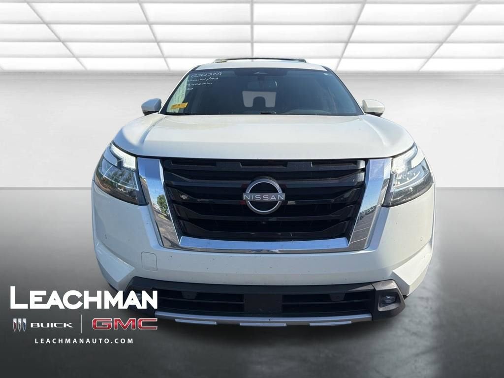 2022 Nissan Pathfinder SL