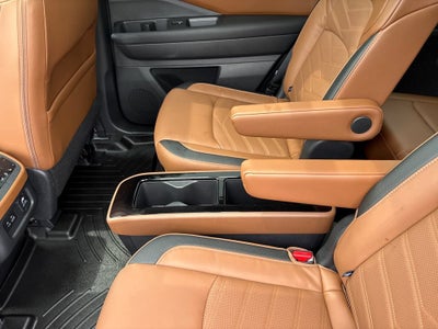 2023 Nissan Pathfinder Platinum 4WD