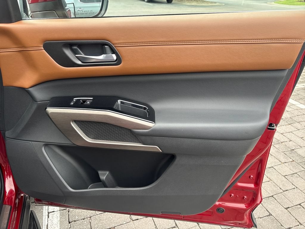 2023 Nissan Pathfinder Platinum 4WD