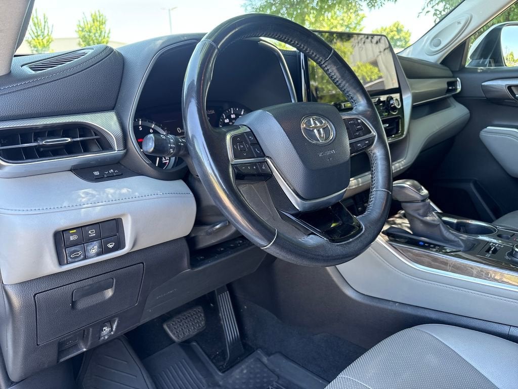 2020 Toyota Highlander Platinum