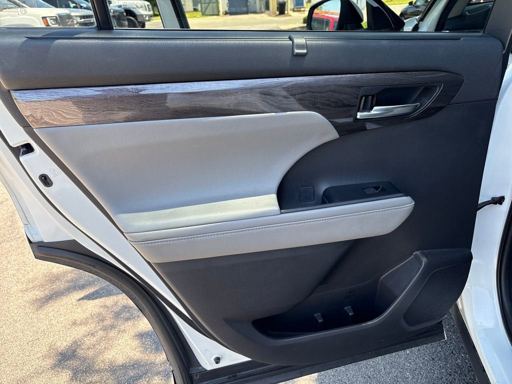 2020 Toyota Highlander Platinum