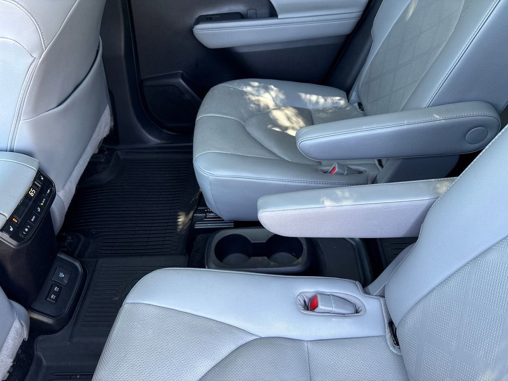 2020 Toyota Highlander Platinum