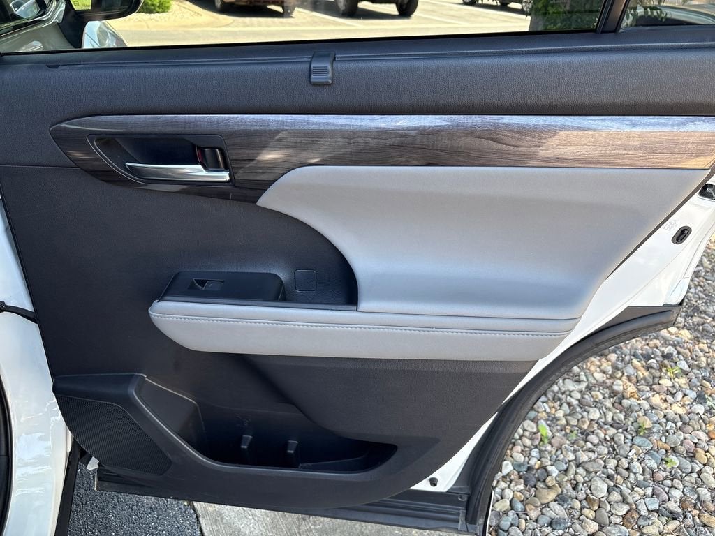 2020 Toyota Highlander Platinum