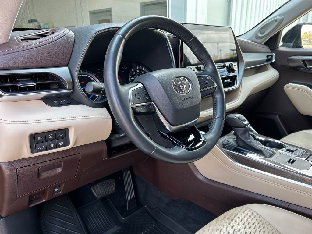 2021 Toyota Highlander Hybrid Limited