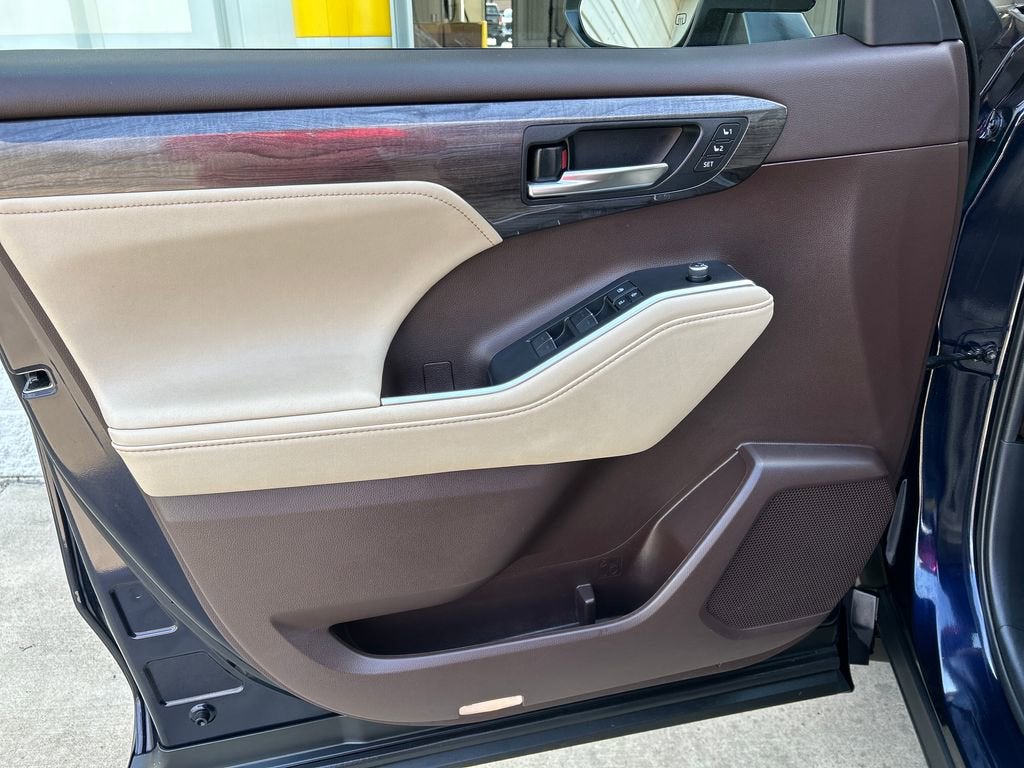 2021 Toyota Highlander Hybrid Limited