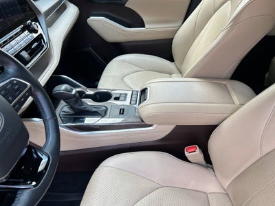 2021 Toyota Highlander Hybrid Limited