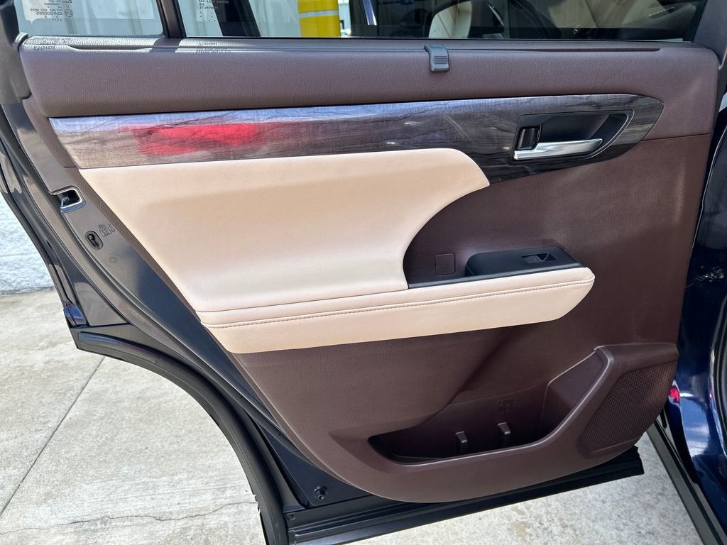 2021 Toyota Highlander Hybrid Limited