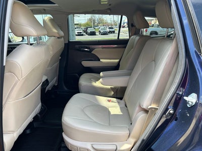 2021 Toyota Highlander Hybrid Limited