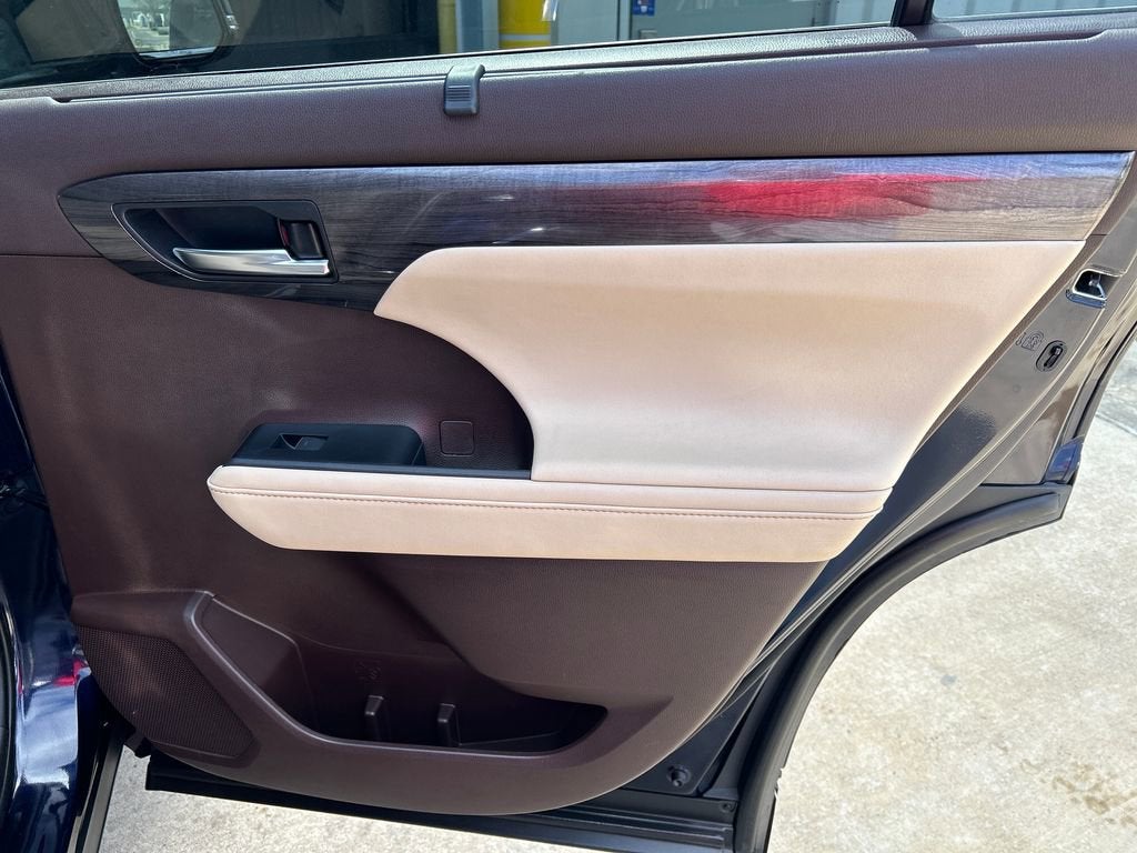 2021 Toyota Highlander Hybrid Limited