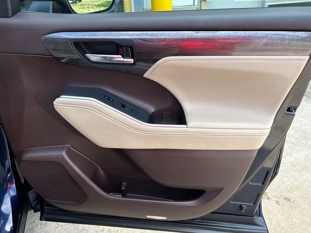 2021 Toyota Highlander Hybrid Limited