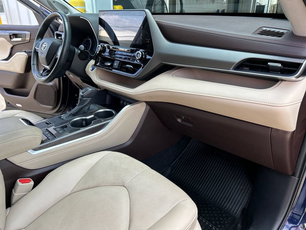 2021 Toyota Highlander Hybrid Limited