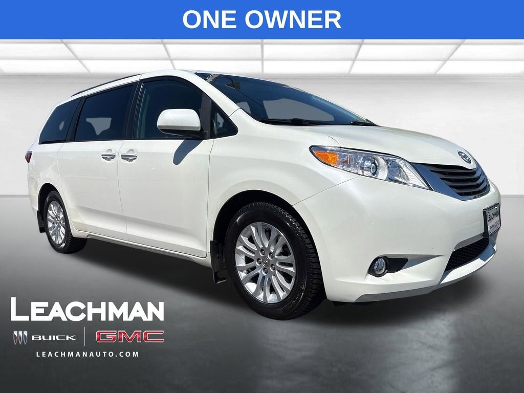 2017 Toyota Sienna Limited 7 Passenger