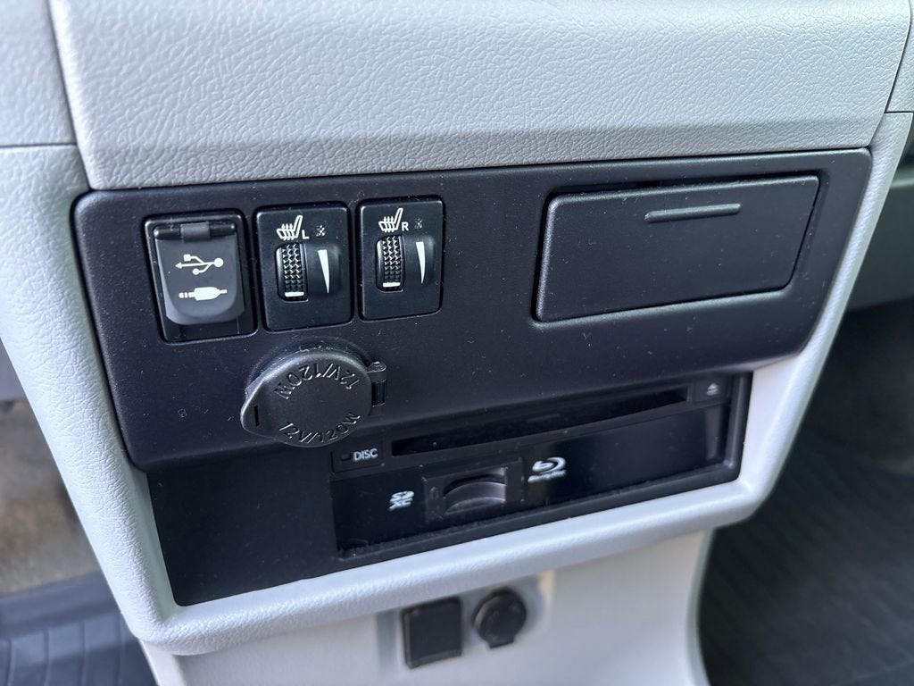 2017 Toyota Sienna Limited 7 Passenger