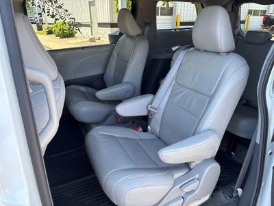 2017 Toyota Sienna Limited 7 Passenger