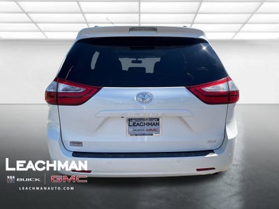 2017 Toyota Sienna Limited 7 Passenger