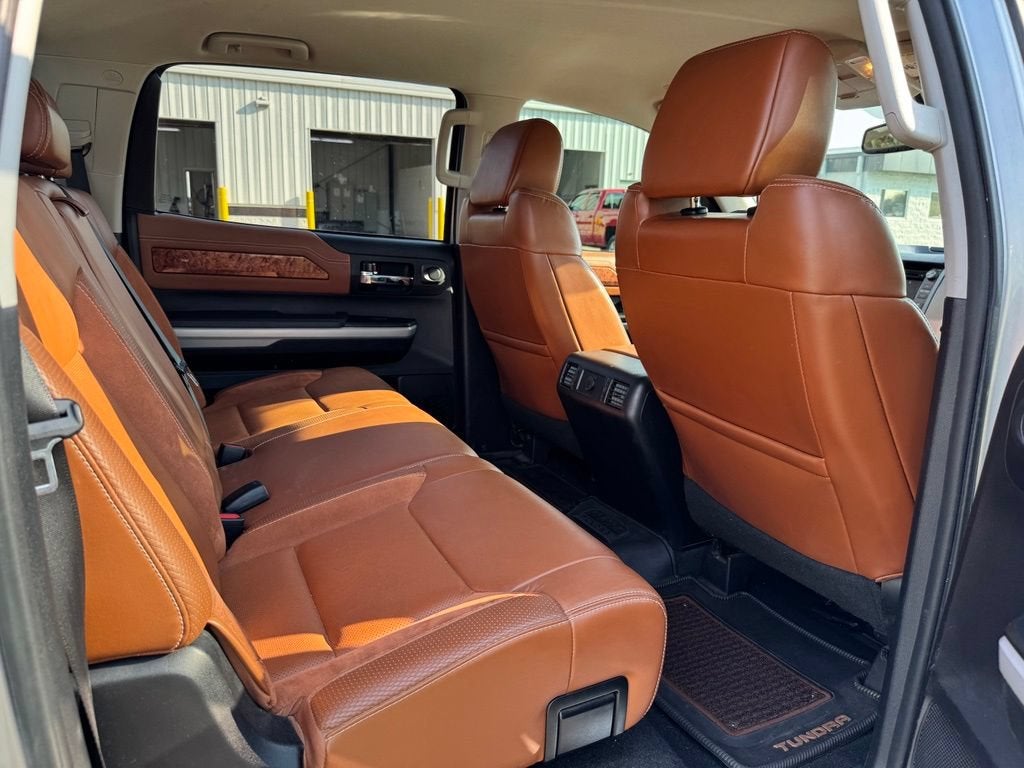 2019 Toyota Tundra 2WD SR5