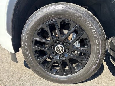 2024 Toyota Sequoia SR5