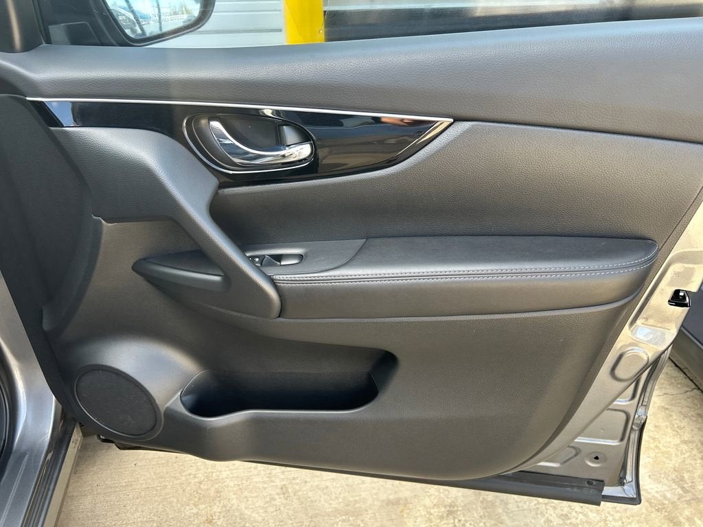 2017 Nissan Rogue Sport SL