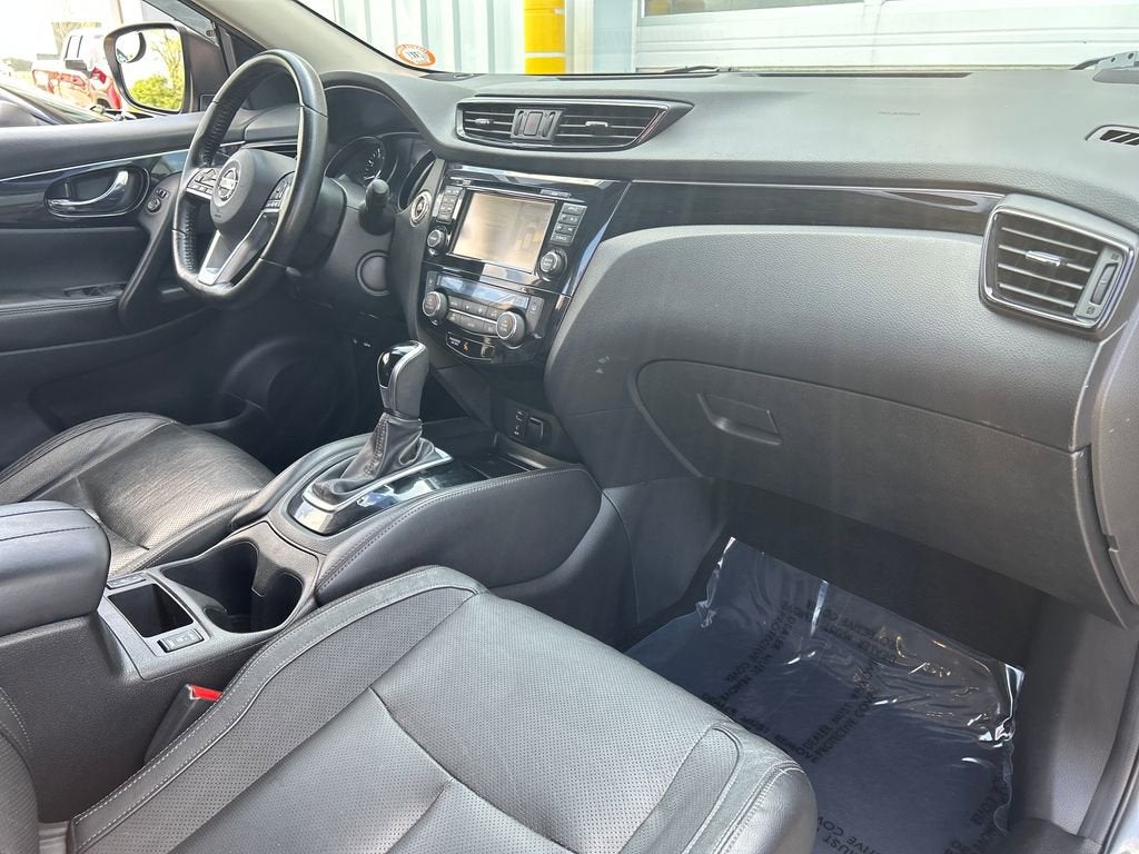 2017 Nissan Rogue Sport SL