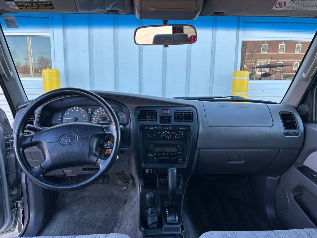 2002 Toyota 4Runner SR5