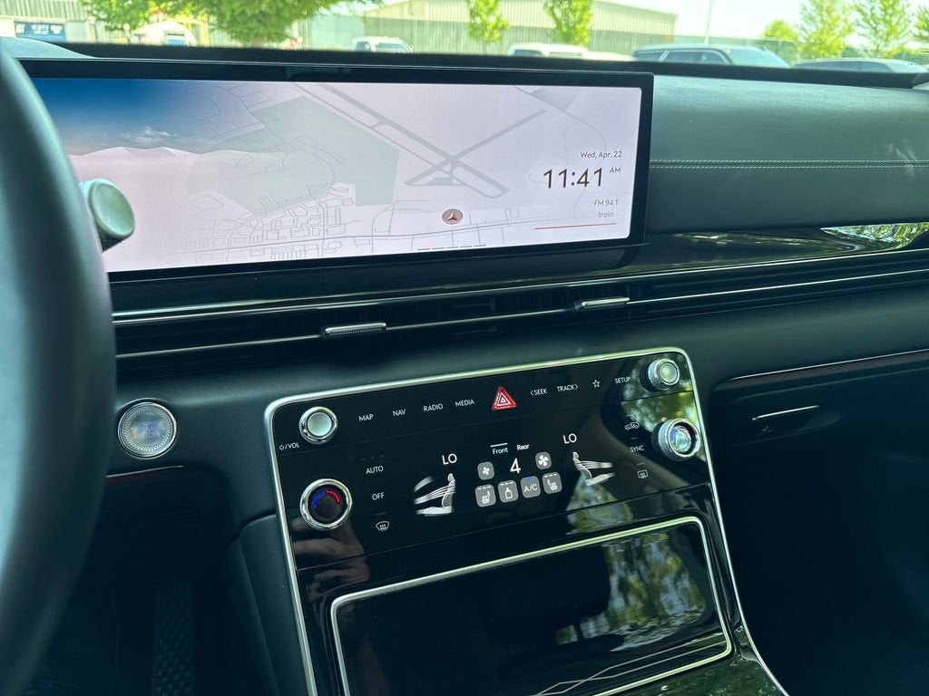 2025 Genesis GV80 2.5T Standard AWD