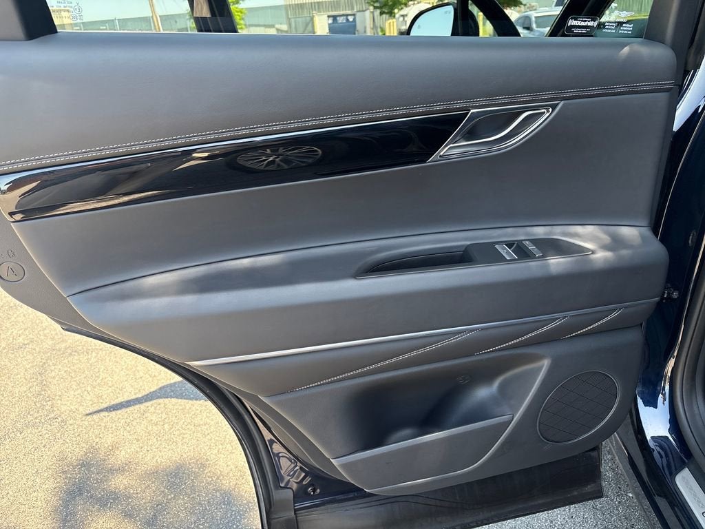 2025 Genesis GV80 2.5T Standard AWD